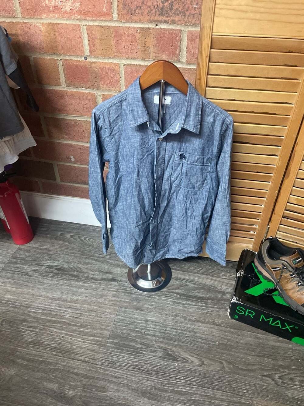 Old Navy Boys Blue Chambray Long Sleeve Button-Down Shirt Size L (10-12)